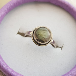 Labradorite ring