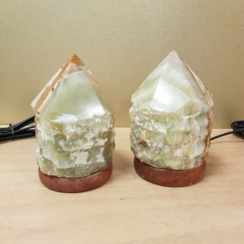 Banded Calcite Point USB Lamp (assorted. approx. 11.5-12.4x7.4-8.5x7.5-8.6cm)