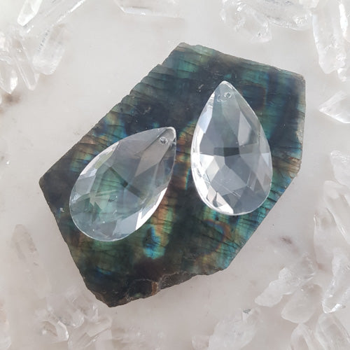 Clear Faceted Glass Tear Drop Prism (approx. 38x22x12mm)