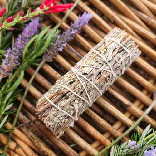 Prosperity Blend of Mountain Sage & Pine Cleansing & Blessing Stick/Bundle (approx. 12x3cm)