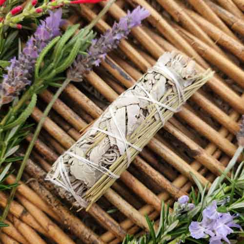 White Sage & Pine Cleansing & Blessing Stick/Bundle (approx. 12x3cm)