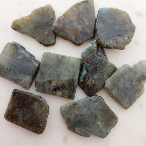 Labradorite Polished Slab (assort. approx. 4.2-5.8x3.5-4.8x0.6-1.5cm)