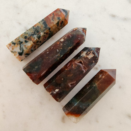 Bloodstone Plus Polished Point (assorted. approx. 8-9.5x2-3cm)