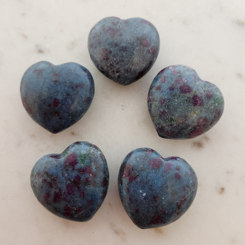 Ruby Kyanite Heart (assorted. approx. 3.9-4x4-4.1cm)