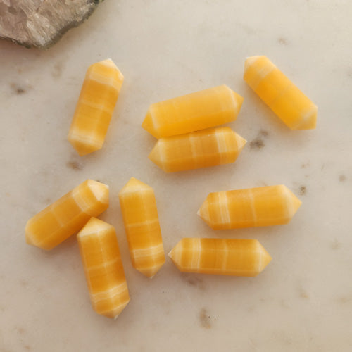 Orange Calcite Double Terminated Point (assorted. approx. 4.2-4.5x1.5cm)