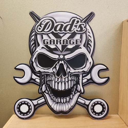 Dads Garage Skull Sign (approx. 47x40cm)