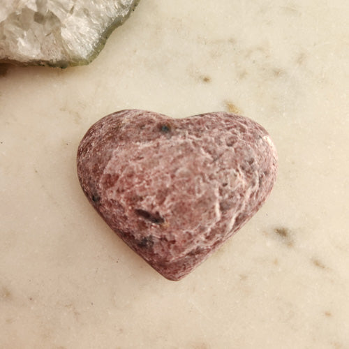 Strawberry Quartz Included Heart (approx. 5.1x6x1.5cm)