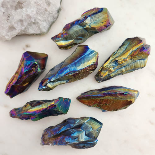Rainbow Quartz Rough Point (electroplated. assorted. approx. 5-7.3x2.7-4.3cm)