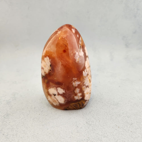 Blossom Flower Agate Standing Free Form (approx. 9.8x6.2x4.5cm)