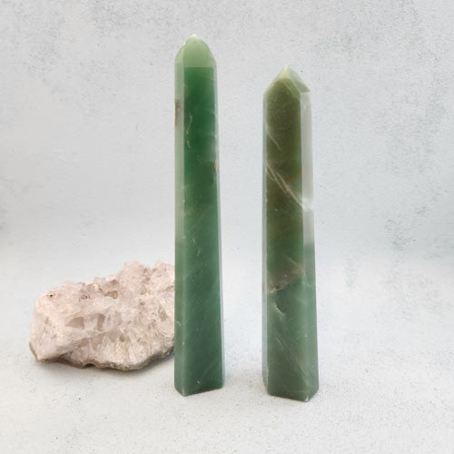 Green Aventurine Polished Point (assorted. approx. 16.1-17.5x2.9-3.2x1.7-2.3cm)