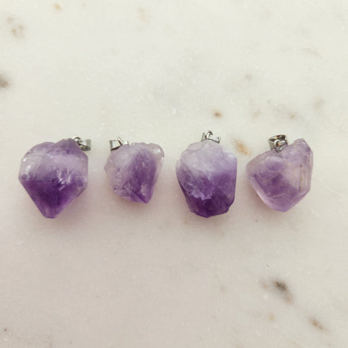 Amethyst Nugget Pendant (assorted. silver metal)