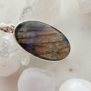 Labradorite Oval Pendant