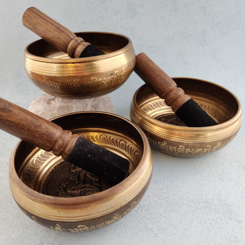 Engraved Singing Bowl (assorted designs. approx. 11cm rim diameter)