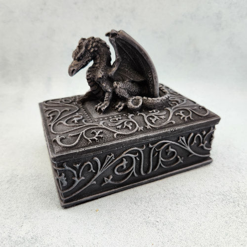 Dragon Sitting On Trinket Box (approx 10.5x8.5x10.5cm)