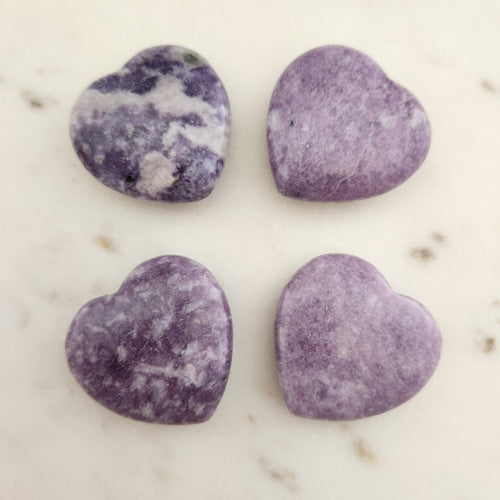 Lepidolite Heart (assorted. approx. 3.8-4x4-4.5cm)