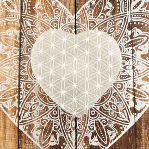 Selenite Flower of Life Heart Charging Plate (assorted. approx. 11.7x11.3cm)