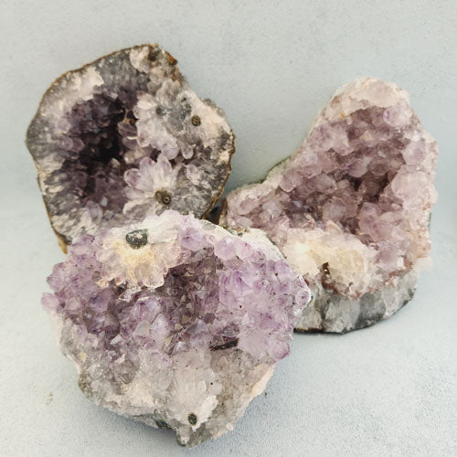 Amethyst Cluster (assorted. approx. 13.8-18.6x11.7-16x7-8cm)