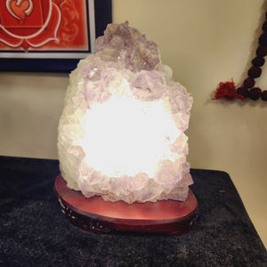 Amethyst Cluster Lamp