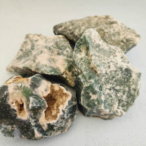 Moss Agate Rough Rock (assorted. approx. 10.5-11.9x7.1-8.9cm)