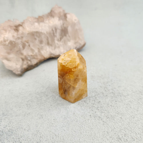 Golden Quartz Polished Point (assorted. approx. 4.7x3x2.4cm)