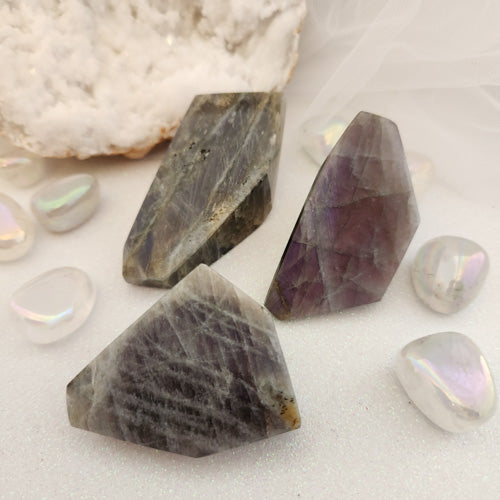 Labradorite Polished Free Form with Purple Hue (assorted. approx. 5.7-7.8x3.2-4.5cm)