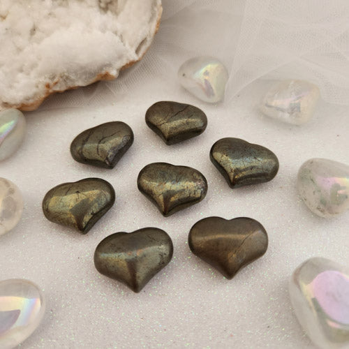 Pyrite Polished Heart (assorted. approx. 2x2.6cm).`